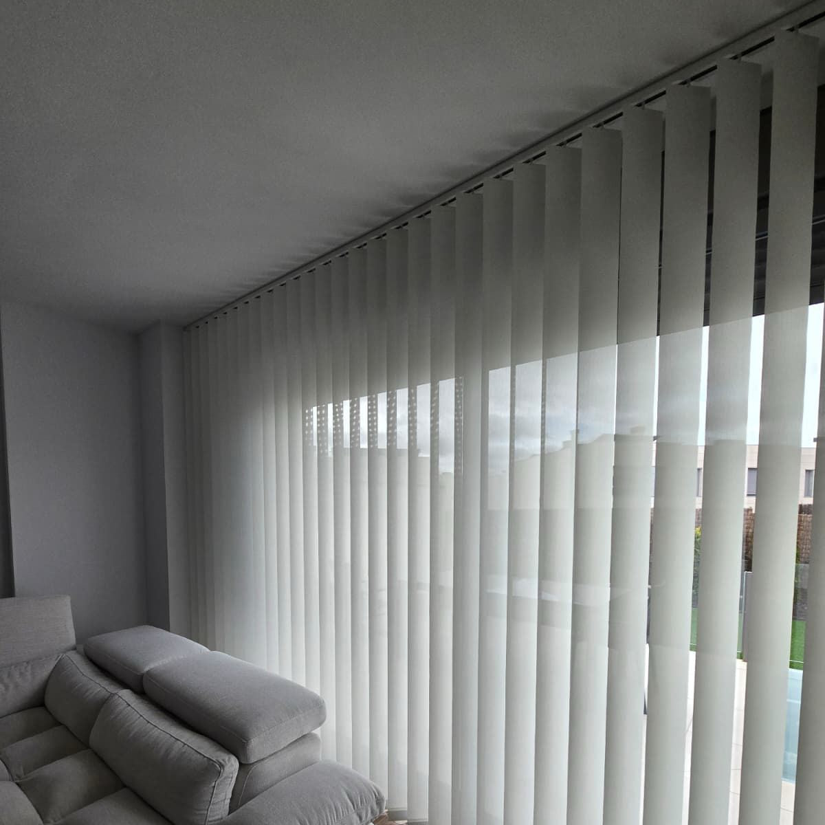 VERTICAL POLYSCREEN 10% - Lama 127 mm